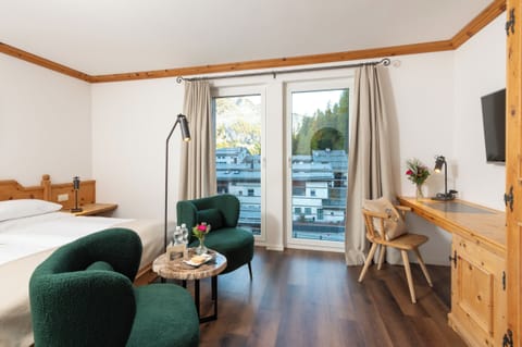 Standard Double Room | Premium bedding, minibar, in-room safe, individually furnished