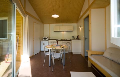 Chalet, 2 Bedrooms | Living area | Flat-screen TV, table tennis