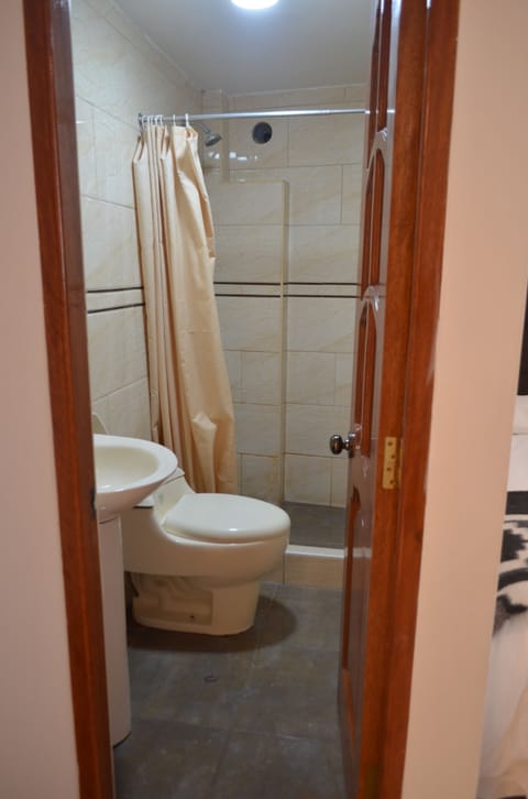 Double Room, 1 Double Bed (Mirador) | Bathroom | Shower, hair dryer, towels