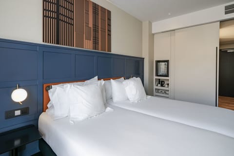 Double Room Single Use, River View | Premium bedding, down comforters, minibar, in-room safe