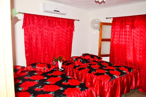 Family Double Room, 2 Queen Beds | Minibar, iron/ironing board, free WiFi, bed sheets