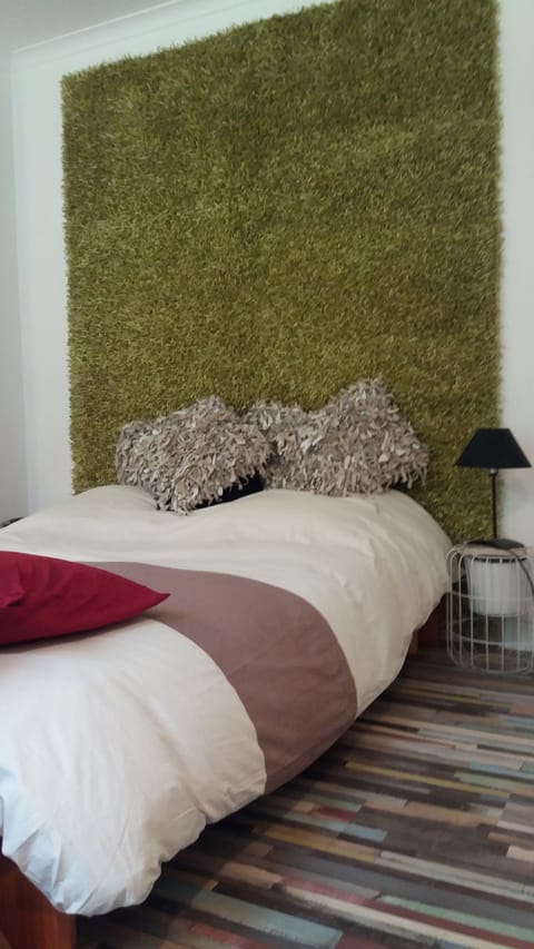 Suite, 1 King Bed with Sofa bed, Non Smoking | Minibar, individually decorated, individually furnished, desk