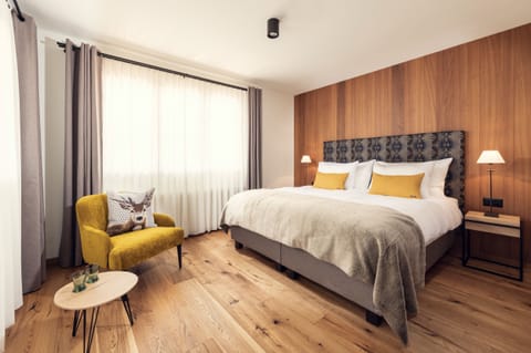 Apartment | Blackout drapes, iron/ironing board, free cribs/infant beds, free WiFi