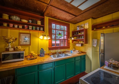 Cabin, Private Bathroom, Garden View (Crater Rim Cabin)