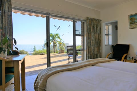 Comfort Apartment, Bay View | Premium bedding, in-room safe, iron/ironing board, free WiFi