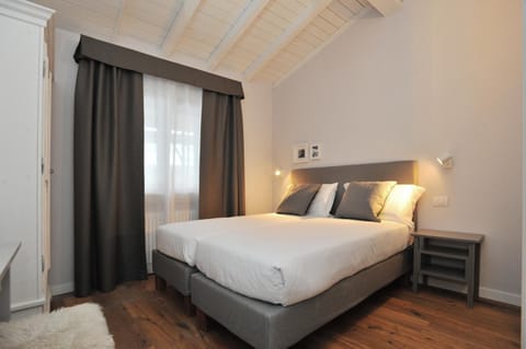 In-room safe, soundproofing, free WiFi