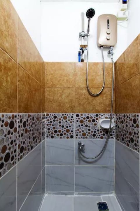 Room, Garden Area | Bathroom shower