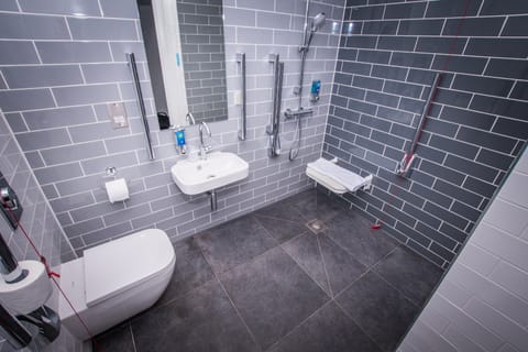 Standard Room, 1 Double Bed, Accessible (with Free Hot Breakfast) | Bathroom | Shower, eco-friendly toiletries, hair dryer, towels