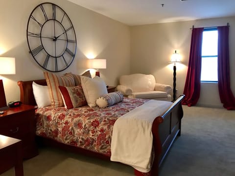 Standard Single Room, 1 Queen Bed | Pillowtop beds, individually decorated, individually furnished