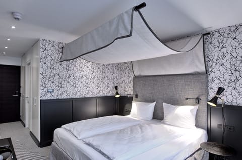 Standard Double Room | Hypo-allergenic bedding, in-room safe, individually decorated