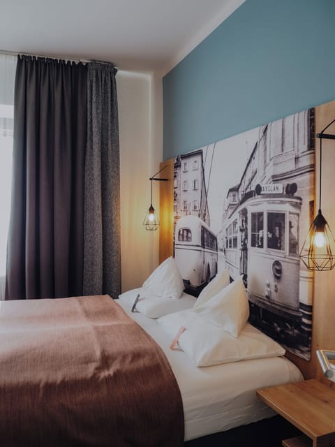 Standard Double Room, 1 Double Bed | Minibar, in-room safe, desk, laptop workspace