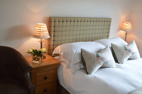 Standard Double Room | Desk, iron/ironing board, free WiFi, bed sheets