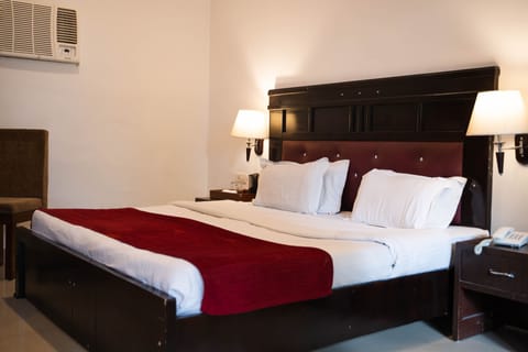 Premium Room, 1 Double Bed, Smoking | Premium bedding, free WiFi, bed sheets