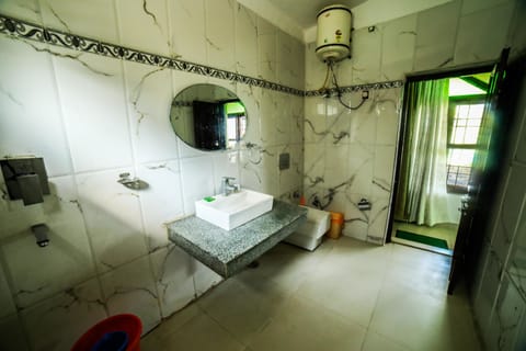 Family Room | Bathroom | Shower, rainfall showerhead, designer toiletries, towels