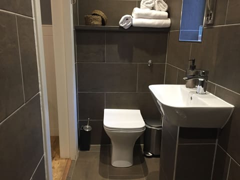 Luxury Double Room, Accessible, Ensuite | Bathroom