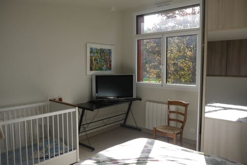 Comfort Double or Twin Room, 2 Bedrooms, Non Smoking, Garden View | Individually decorated, individually furnished, desk, blackout drapes