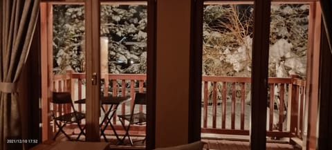 Superior Studio Suite, 1 Bedroom, Mountain View | View from room