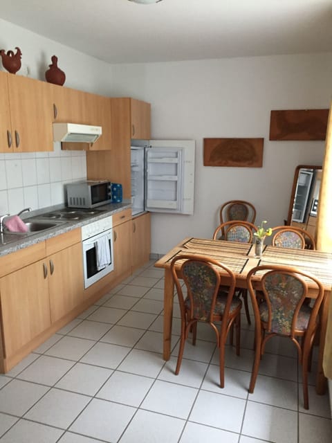 Apartment, 2 Bedrooms, Non Smoking | Individually decorated, individually furnished, desk, free WiFi