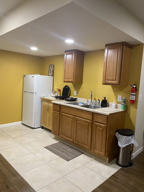 Basic Room | Shared kitchen | Fridge, microwave