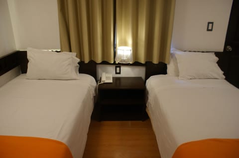 Standard Twin Room, 2 Twin Beds | WiFi, bed sheets