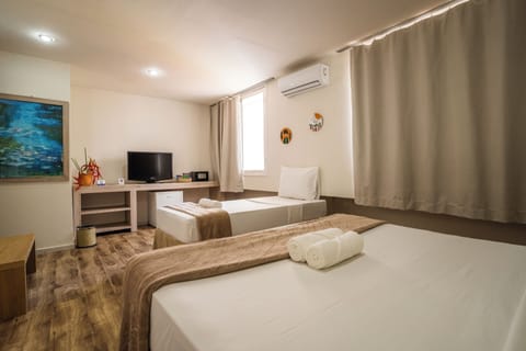 Suíte Deluxe | Minibar, free WiFi, bed sheets