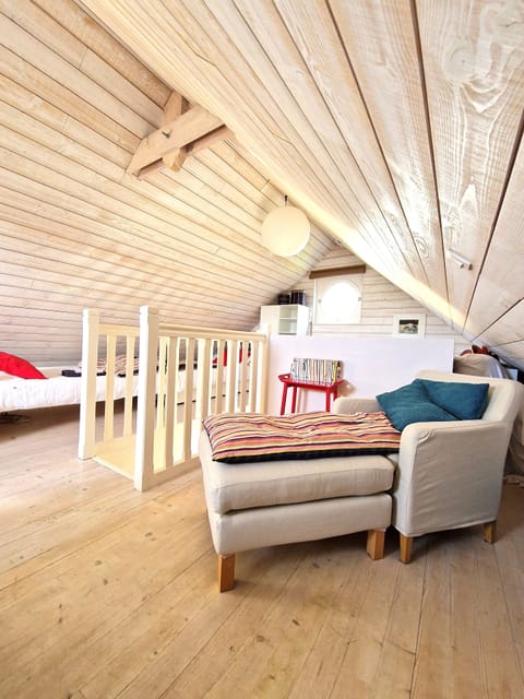 Family Suite | Living area