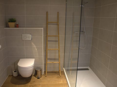 Premium Suite, Private Bathroom, Pool View (Accès Terrasse ) | Bathroom