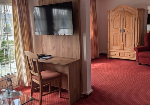 Superior Double Room | In-room safe, desk, rollaway beds, free WiFi