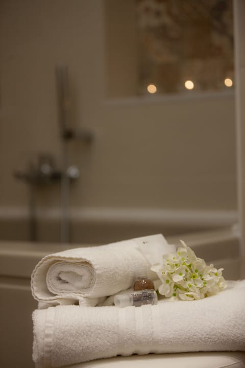 Junior Suite | Jetted tub