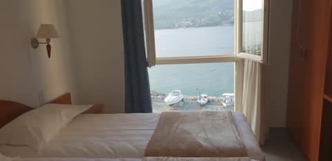 Single Room, Sea View | Blackout drapes, soundproofing, iron/ironing board, free WiFi