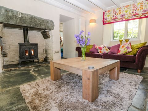 Cottage | Living room | TV