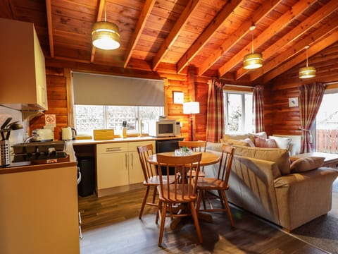 Cottage | Private kitchen | Cookware/dishes/utensils