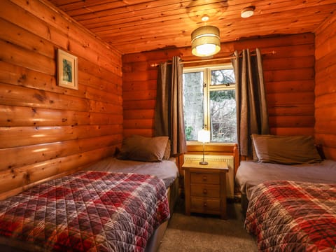 Cottage | 2 bedrooms, individually decorated, individually furnished, free WiFi