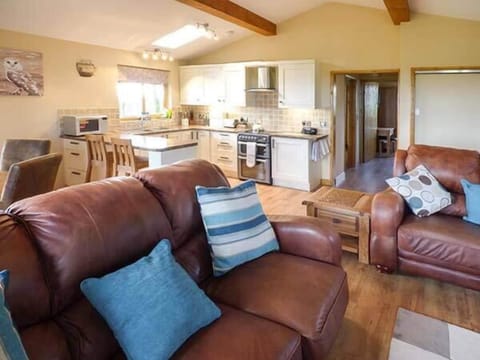 Cottage | Living room | TV