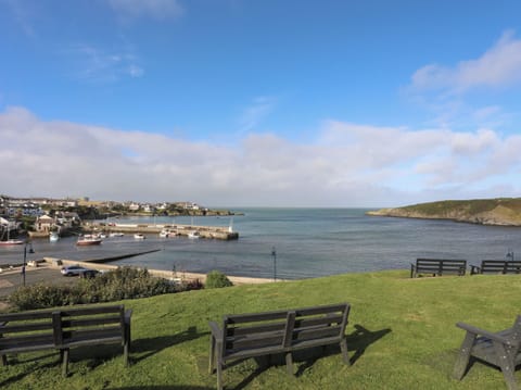 Cottage | Property grounds