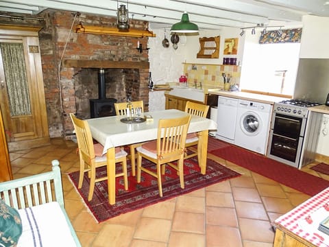 Cottage | Interior