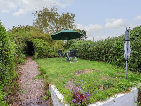 Cottage | Property grounds