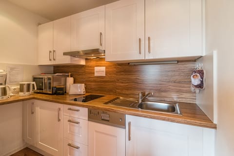 Apartment, Mountain View (Alpspitze) | Private kitchen | Stovetop, dishwasher, espresso maker, coffee/tea maker