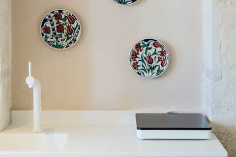 Deluxe Suite, Terrace | Living area | Flat-screen TV