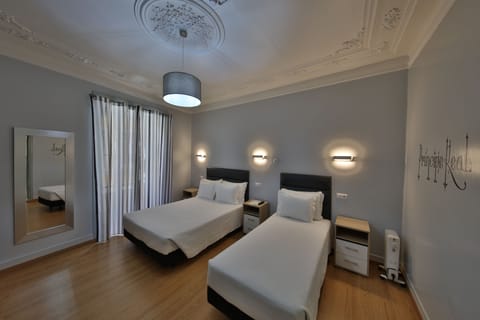 Deluxe Triple Room | 1 bedroom, minibar, individually decorated, soundproofing