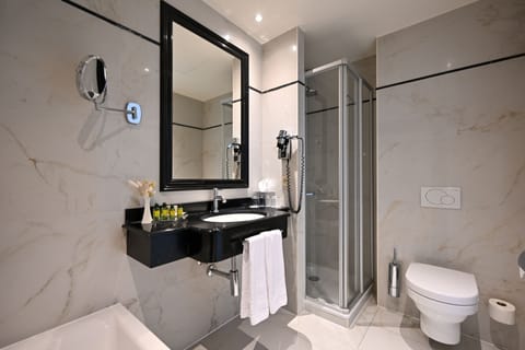 Luxury Historic Room | Bathroom | Separate tub and shower, designer toiletries, hair dryer, towels