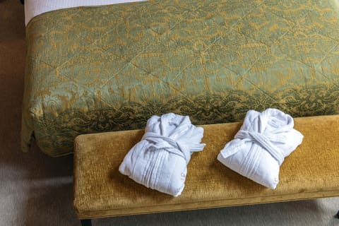 Family Suite "Queen Catharina" | Premium bedding, pillowtop beds, minibar, in-room safe