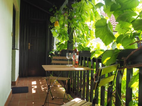 Double Room, Garden View | Balcony