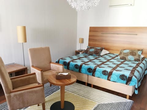 Desk, free cribs/infant beds, rollaway beds, WiFi