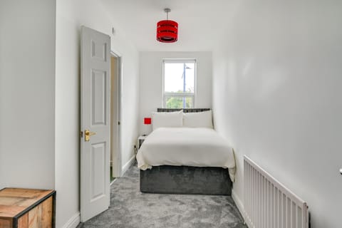 Standard Double Room, 1 Queen Bed | Desk, iron/ironing board, free WiFi, bed sheets