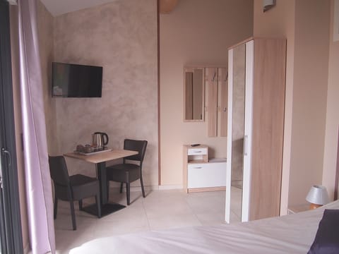 Romantic Double Room, 1 Queen Bed, Sea View (Ste Victoire) | Minibar, individually decorated, individually furnished, blackout drapes