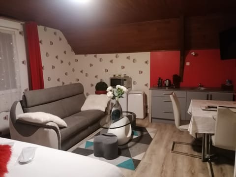 Family Double Room | Premium bedding, individually decorated, soundproofing