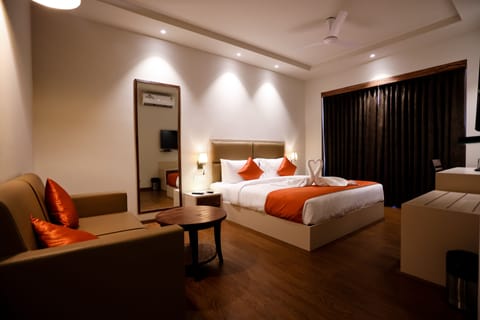 Amara Premium Room | 1 bedroom, Egyptian cotton sheets, premium bedding, pillowtop beds