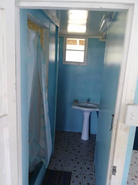 Self-Contained Studio Cottage  | Bathroom | Shower, rainfall showerhead