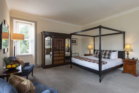 4 Poster Double Room with Loch View | Egyptian cotton sheets, premium bedding, pillowtop beds